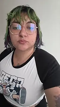 XxGreenGoodxX online show from 05/10/26, 07:41