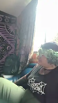 XxGreenGoodxX online show from 05/14/26, 08:04