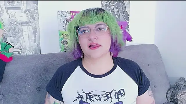 XxGreenGoodxX online show from 06/09/26, 05:35
