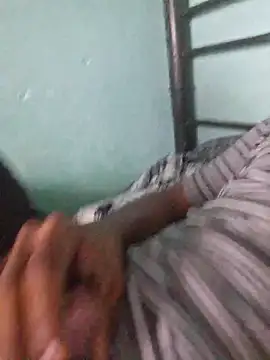 Snapshot of jordison420 chatting on 11/17/25, 08:36 jordison420 online show from 11/17/25, 08:36