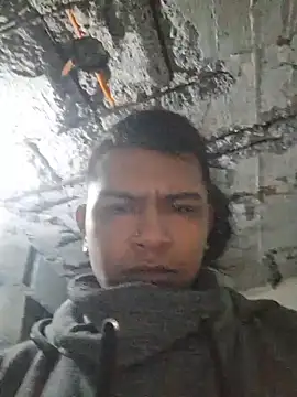 Snapshot of jordison420 chatting on 12/03/25, 01:35 jordison420 online show from 12/03/25, 01:35