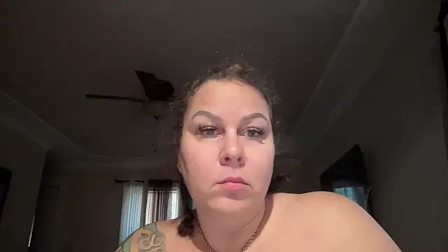 Snapshot of number1slut chatting on 11/28/25, 01:36 number1slut online show from 11/28/25, 01:36