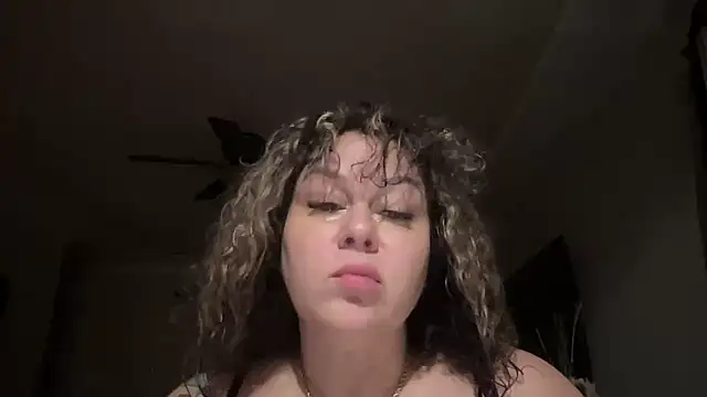 Snapshot of number1slut chatting on 12/04/25, 12:25 number1slut online show from 12/04/25, 12:25