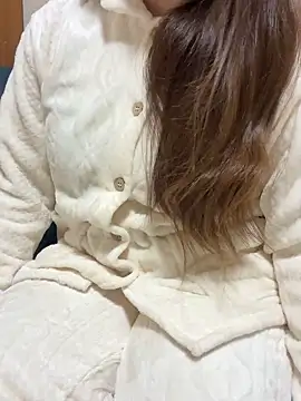 Snapshot of mayu06000 chatting on 11/04/25, 04:28 mayu06000 online show from 11/04/25, 04:28