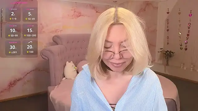 Wendy Waves online show from 11/23/25, 12:16