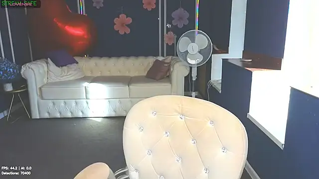 Wendy Waves online show from 06/30/26, 02:18