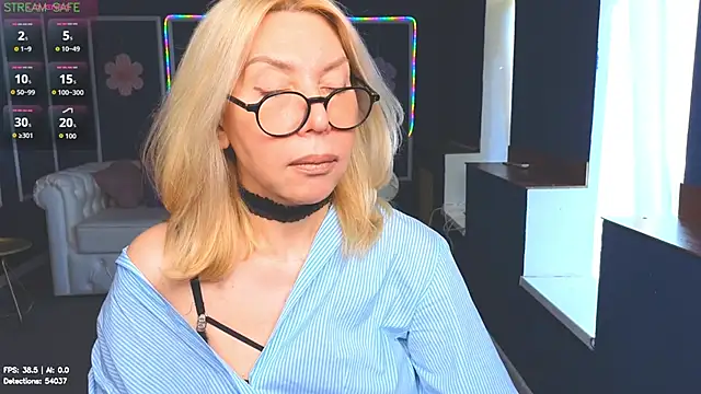 Wendy Waves online show from 07/21/26, 01:35