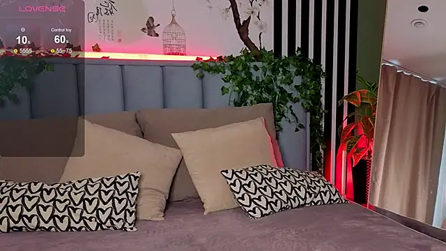 PixieKitty online show from 09/24/25, 04:49