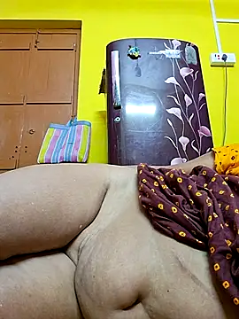 Snapshot of mistirani chatting on 10/07/25, 05:21 mistirani online show from 10/07/25, 05:21