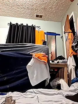 Snapshot of kaylikinky chatting on 09/22/25, 06:26 kaylikinky online show from 09/22/25, 06:26