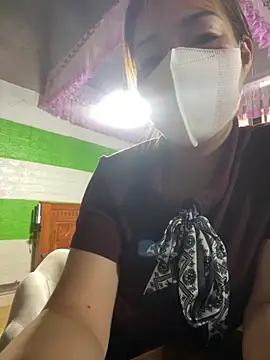 Old girl online show from 10/27/25, 12:15