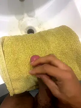 Snapshot of youyou933 chatting on 11/16/25, 07:36 youyou933 online show from 11/16/25, 07:36