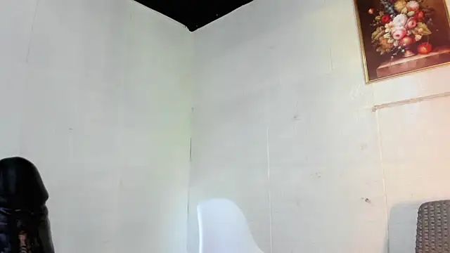 Snapshot of Asiancutiexx chatting on 11/30/25, 04:38 Asiancutiexx online show from 11/30/25, 04:38