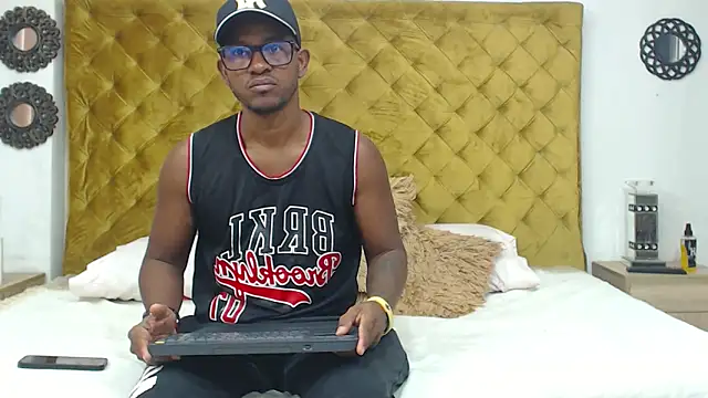 AndyCalifornia1 online show from 10/21/25, 02:29