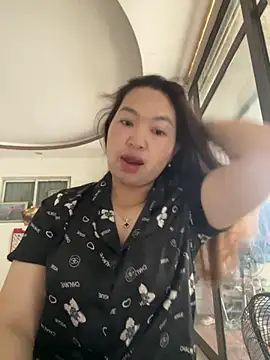 Nhung584 online show from 09/11/25, 02:00