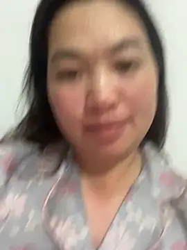 Nhung584 online show from 10/22/25, 12:38