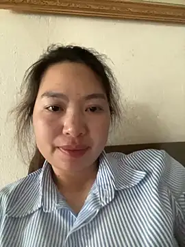 Nhung584 online show from 10/31/25, 08:15