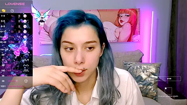 SophieAsh online show from 10/21/25, 08:04