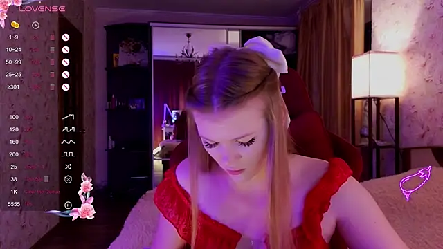 Snapshot of Jenny_Skinner20 chatting on 10/18/25, 03:13 Jenny Skinner20 online show from 10/18/25, 03:13