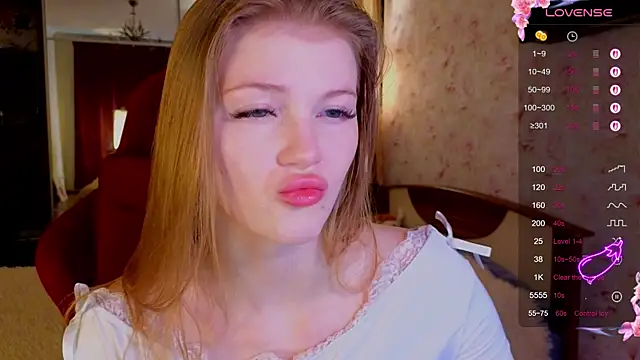 Snapshot of Jenny_Skinner20 chatting on 10/23/25, 04:28 Jenny Skinner20 online show from 10/23/25, 04:28