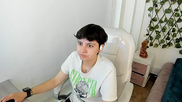 Nathaly ds online show from 11/24/25, 07:24