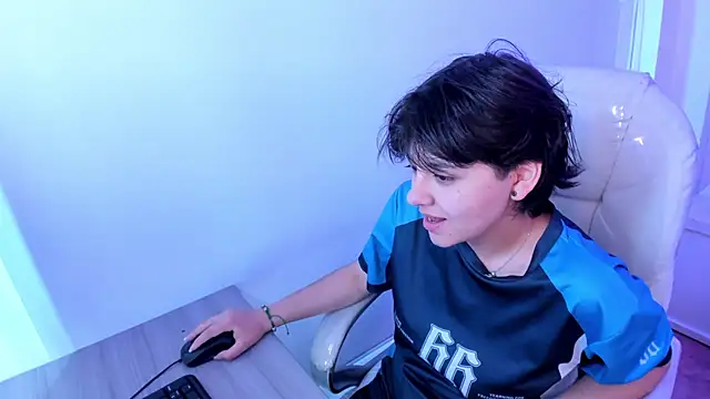 Snapshot of Nathaly_ds chatting on 02/08/26, 04:43 Nathaly ds online show from 02/08/26, 04:43