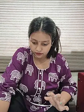 Dipali143143 online show from 07/21/26, 11:34