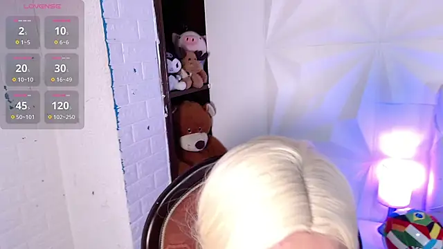 Cherrylionn online show from 06/16/26, 03:42