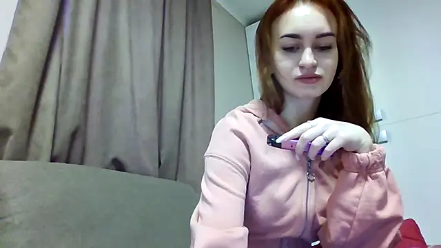 Requellia online show from 10/05/25, 12:25