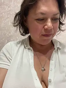 Kiravix online show from 09/26/25, 06:23