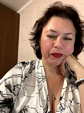 Kiravix online show from 11/24/25, 06:51