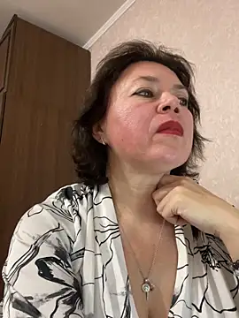 Kiravix online show from 11/30/25, 07:29