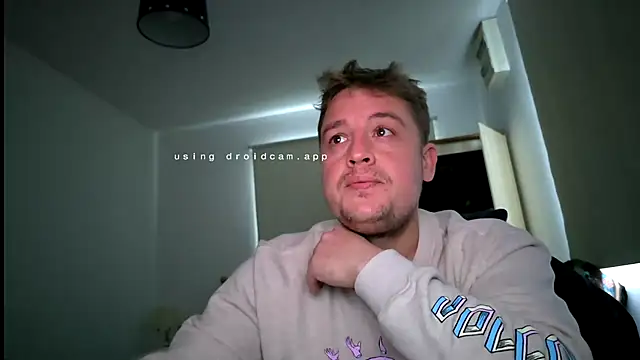 Snapshot of giovanotto47 chatting on 10/25/25, 05:08 giovanotto47 online show from 10/25/25, 05:08