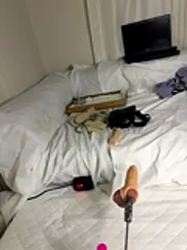 Ozge-SluttyScream69 online show from 11/24/25, 11:26