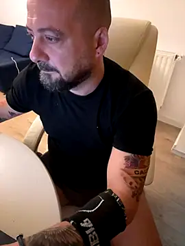 DavidMaros online show from 09/19/25, 05:42