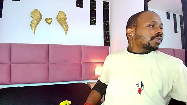 Snapshot of muller_asher chatting on 10/29/25, 08:32 muller asher online show from 10/29/25, 08:32