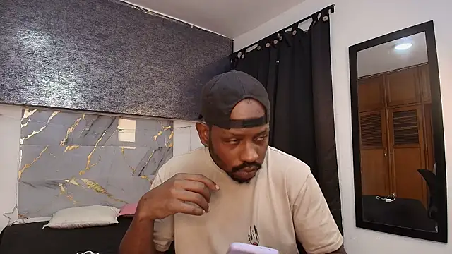 Snapshot of muller_asher chatting on 12/14/25, 04:18 muller asher online show from 12/14/25, 04:18