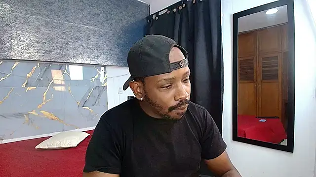 Snapshot of muller_asher chatting on 12/16/25, 04:50 muller asher online show from 12/16/25, 04:50