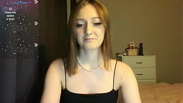 Snapshot of white_liillyy chatting on 01/17/26, 09:51 white liillyy online show from 01/17/26, 09:51