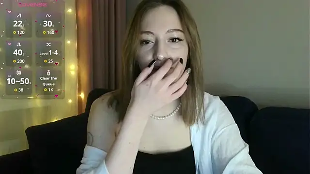 Snapshot of white_liillyy chatting on 02/09/26, 07:40 white liillyy online show from 02/09/26, 07:40