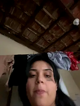 Snapshot of Babebommer chatting on 10/04/25, 08:51 Babebommer online show from 10/04/25, 08:51