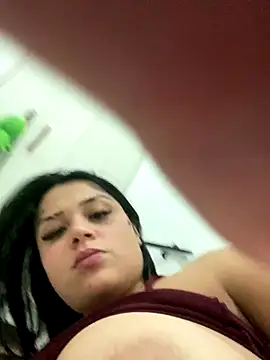 Snapshot of Babebommer chatting on 10/16/25, 06:03 Babebommer online show from 10/16/25, 06:03