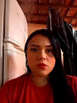 Snapshot of Babebommer chatting on 10/19/25, 07:36 Babebommer online show from 10/19/25, 07:36