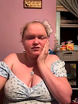 KadiSparkle online show from 09/30/25, 02:38