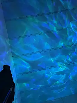 Snapshot of tyrek5051 chatting on 11/15/25, 04:14 tyrek5051 online show from 11/15/25, 04:14