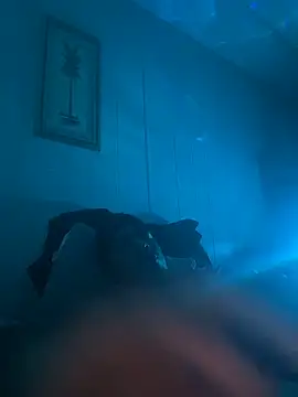 Snapshot of tyrek5051 chatting on 11/21/25, 07:29 tyrek5051 online show from 11/21/25, 07:29