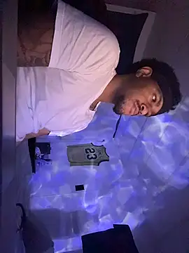 Snapshot of tyrek5051 chatting on 12/02/25, 12:10 tyrek5051 online show from 12/02/25, 12:10