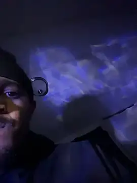 Snapshot of tyrek5051 chatting on 12/03/25, 12:51 tyrek5051 online show from 12/03/25, 12:51