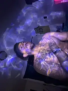 Snapshot of tyrek5051 chatting on 12/03/25, 02:26 tyrek5051 online show from 12/03/25, 02:26