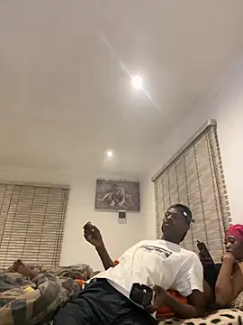 Snapshot of AllDayBbC chatting on 09/16/25, 05:03 AllDayBbC online show from 09/16/25, 05:03